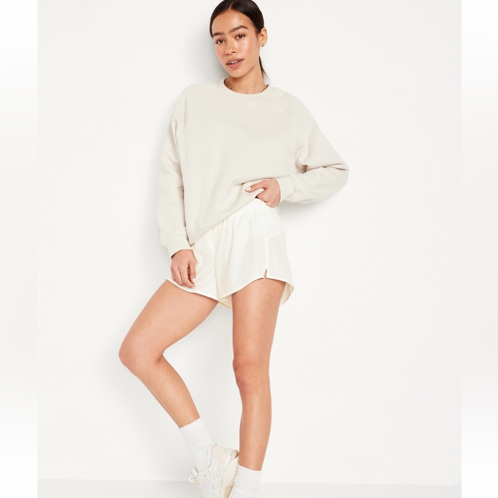 OLD NAVY Mid-Rise Stretch Tech Run Shorts